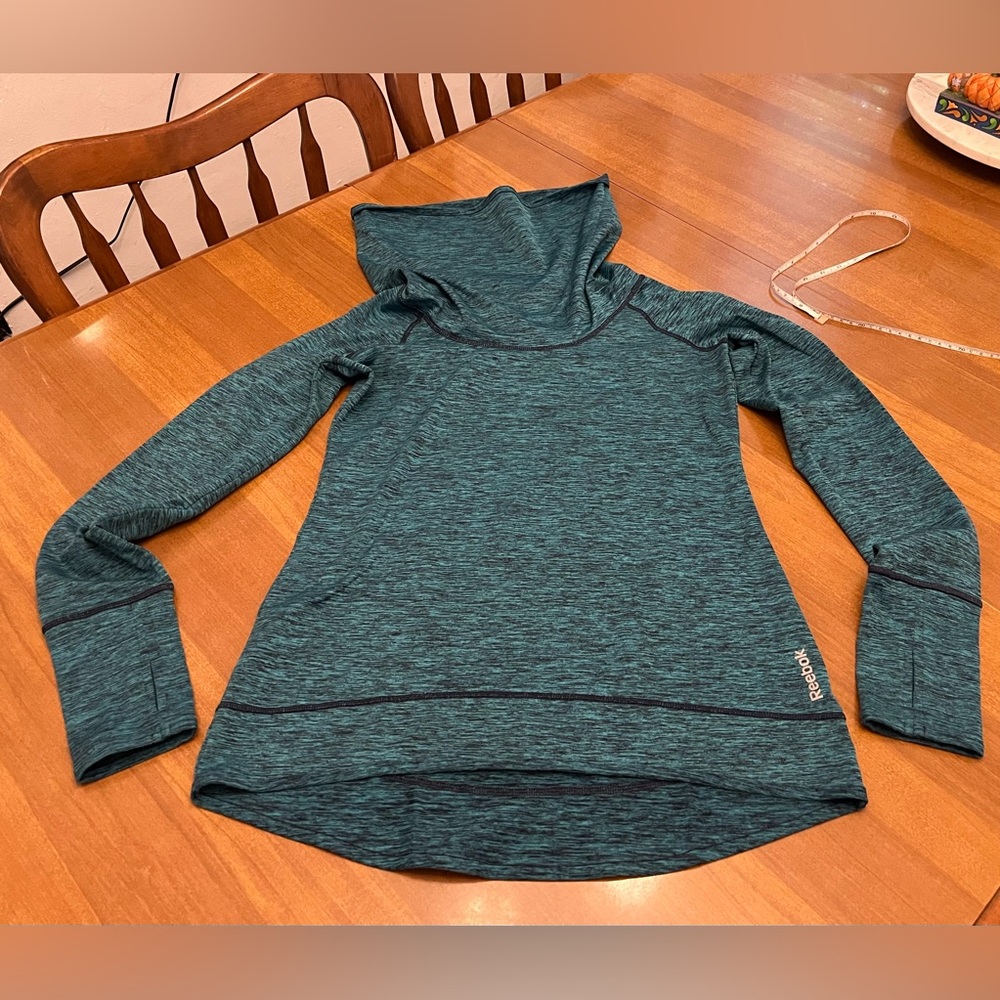 Reebok Playwarm cowl neck athletic top Size Small  **READ DESCRIPTION**